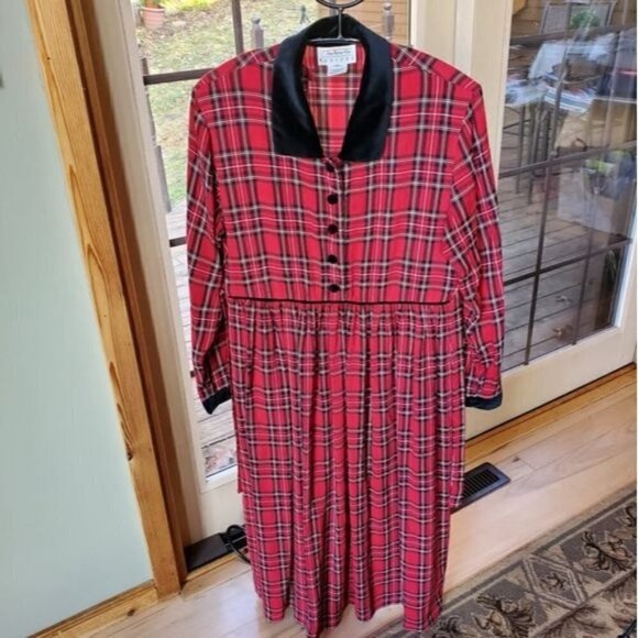 Talbots Holiday Red Plaid Button Velvet Collar & Cuffs Midi Sz. 10P Dress - Picture 1 of 11